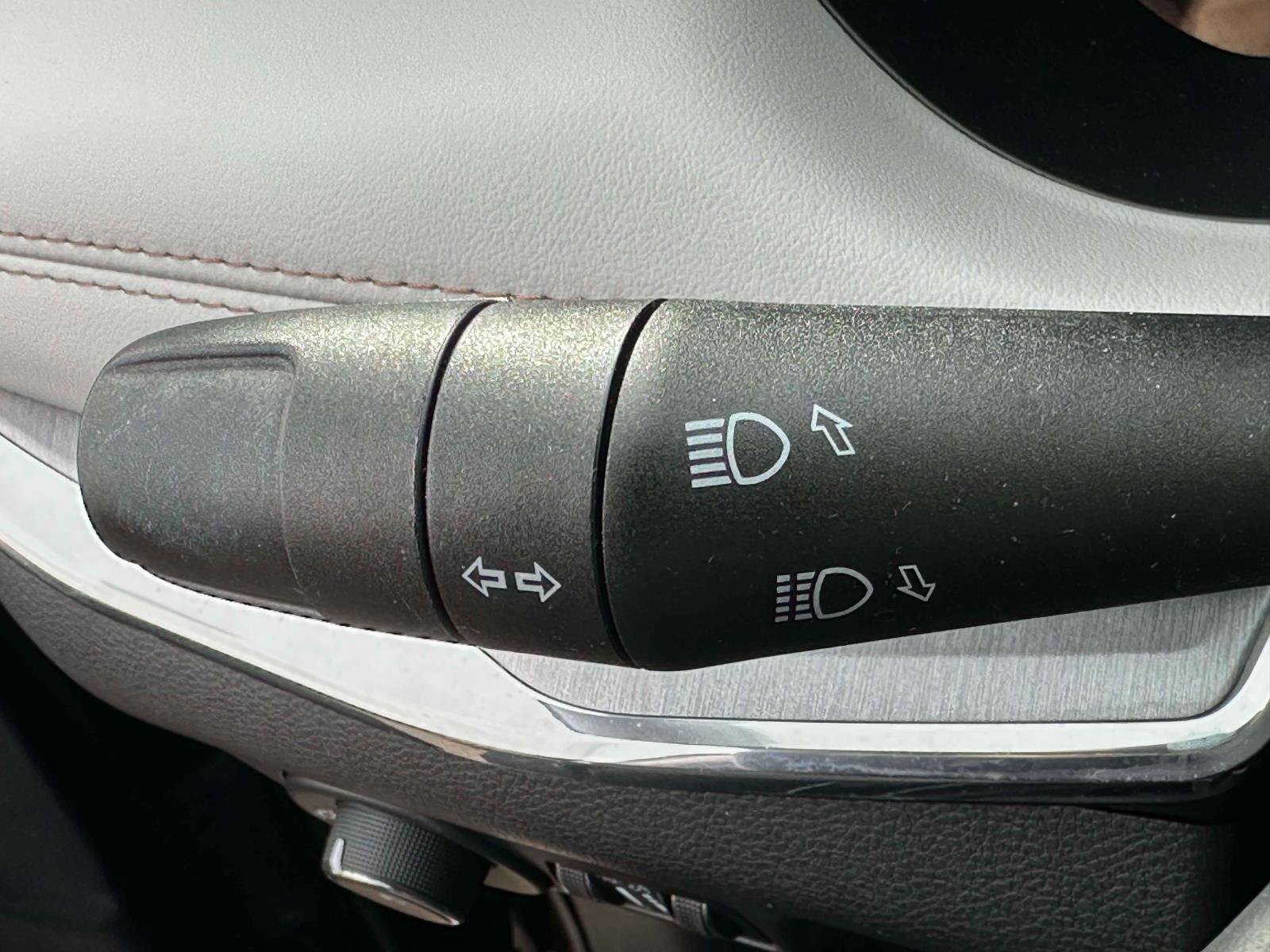 Used 2022 Jeep Compass Limited image 23