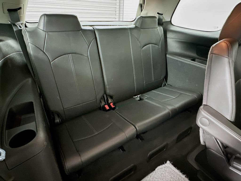 Used 2016 GMC Acadia SLT FWD image 27