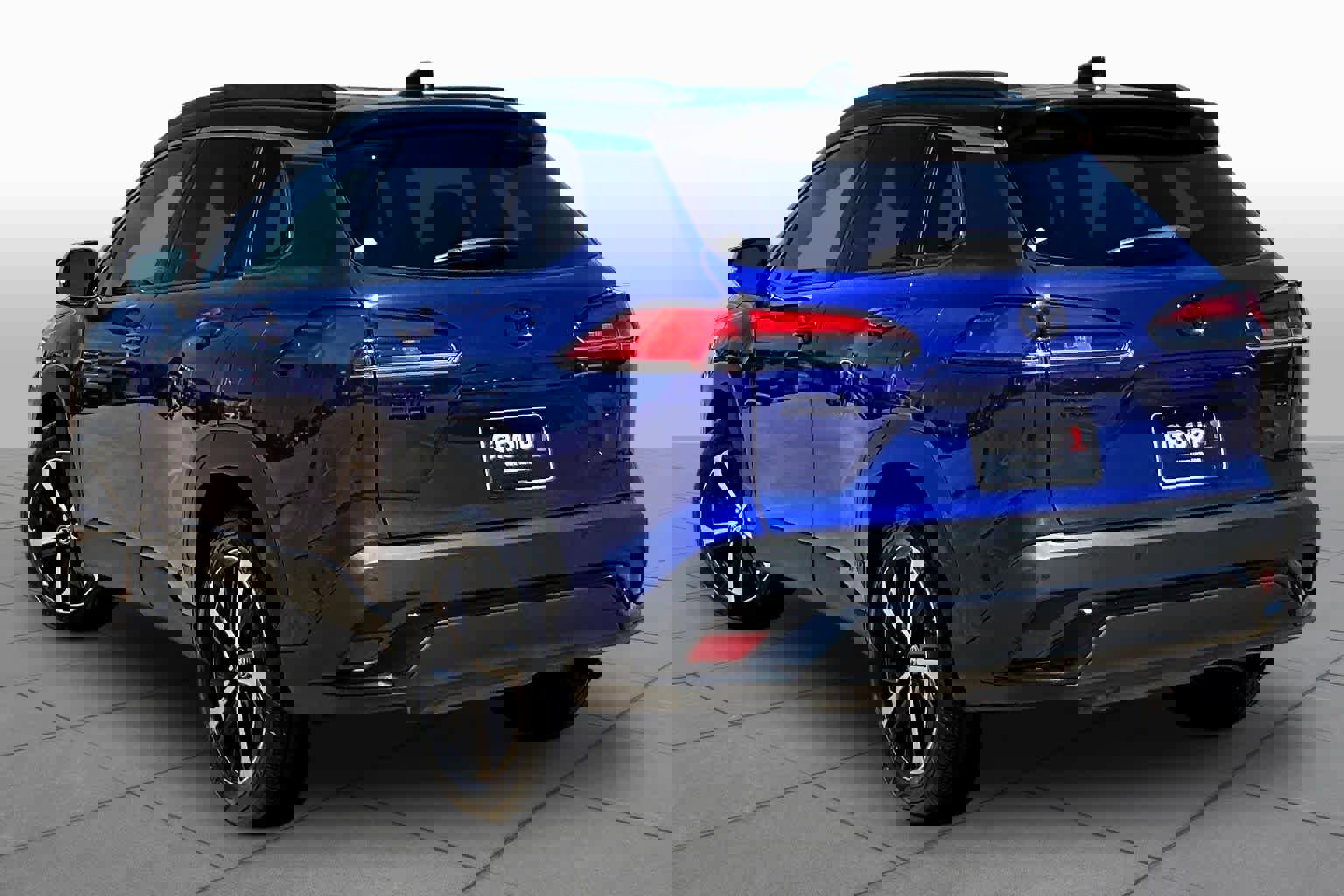 Used 2024 Toyota Corolla Cross XSE w/ Convenience Package image 12