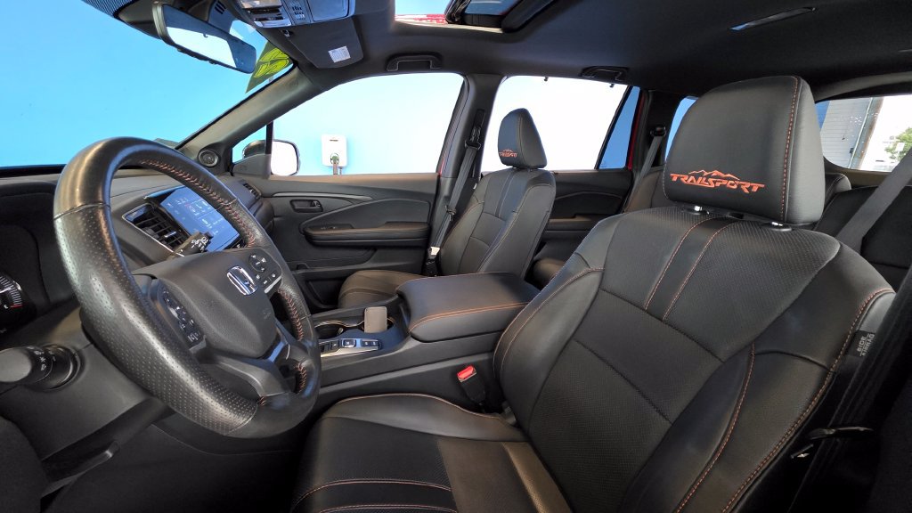 Used 2025 Honda Passport TrailSport image 20