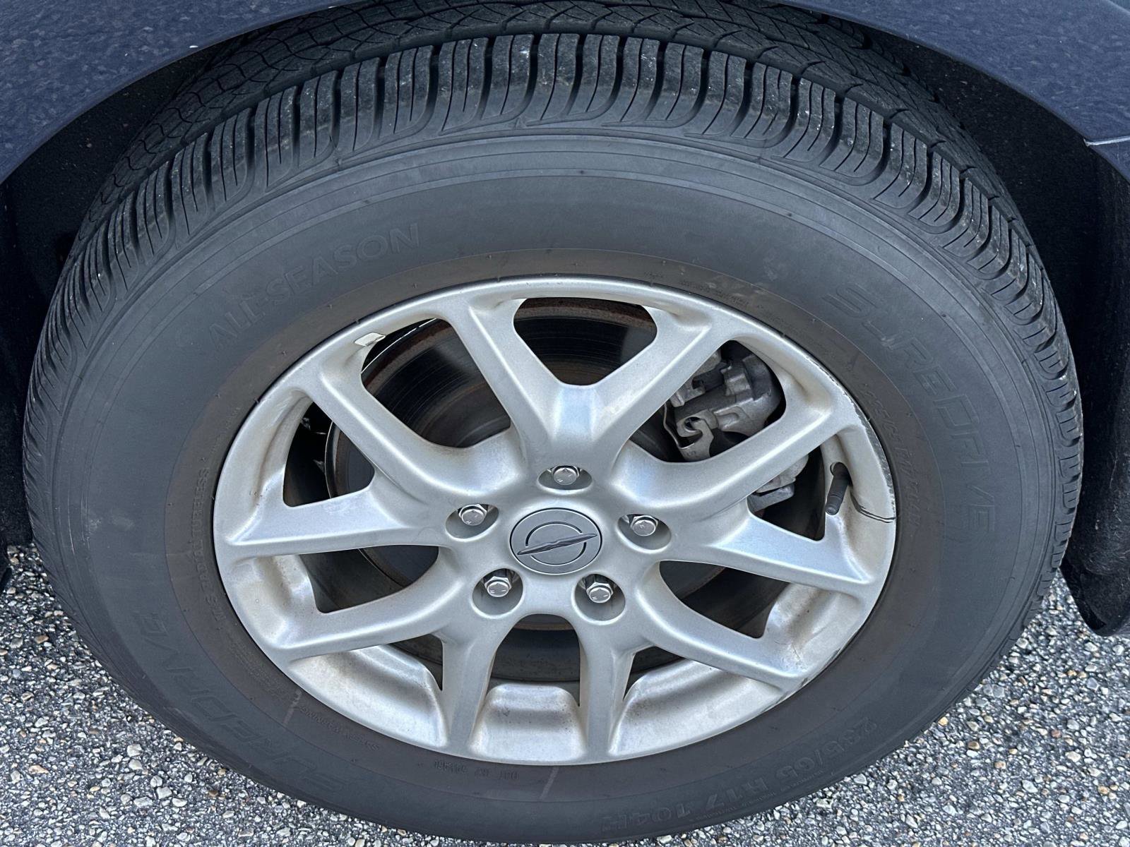 Used 2024 Chrysler Pacifica Touring-L FWD image 23