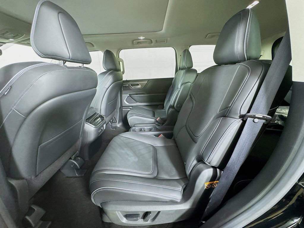 Certified 2026 INFINITI QX80 Luxe w/ Cargo Package AWD/4WD image 31