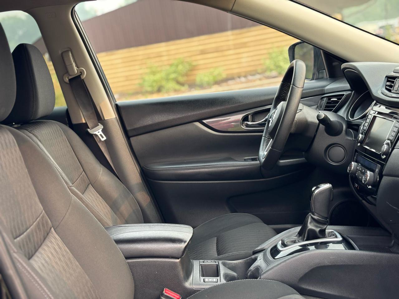 Used 2019 Nissan Rogue SV AWD/4WD image 41