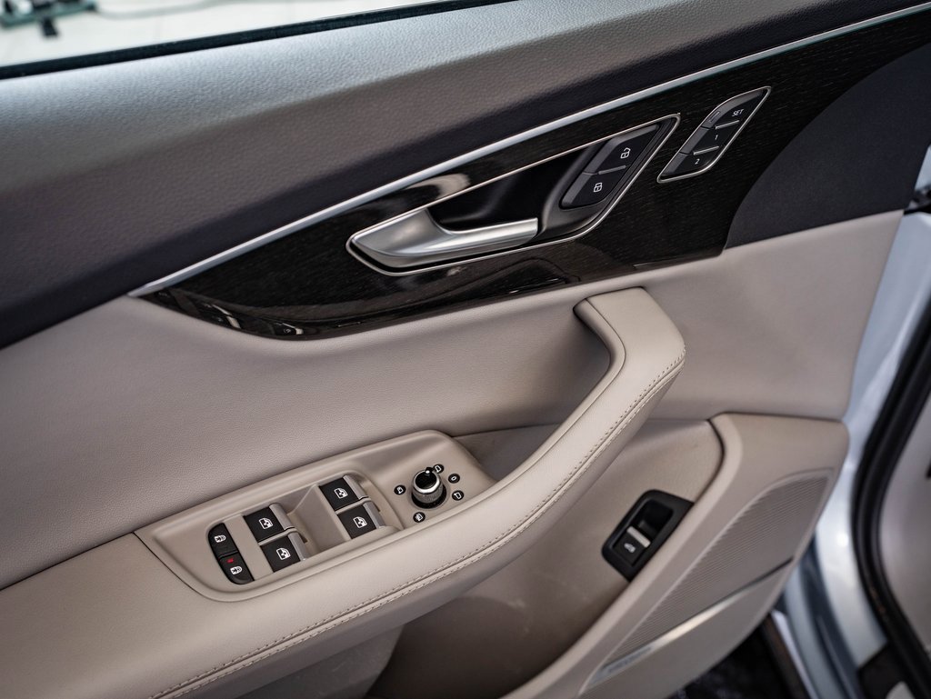 Used 2024 Audi Q7 3.0T Premium Plus image 22