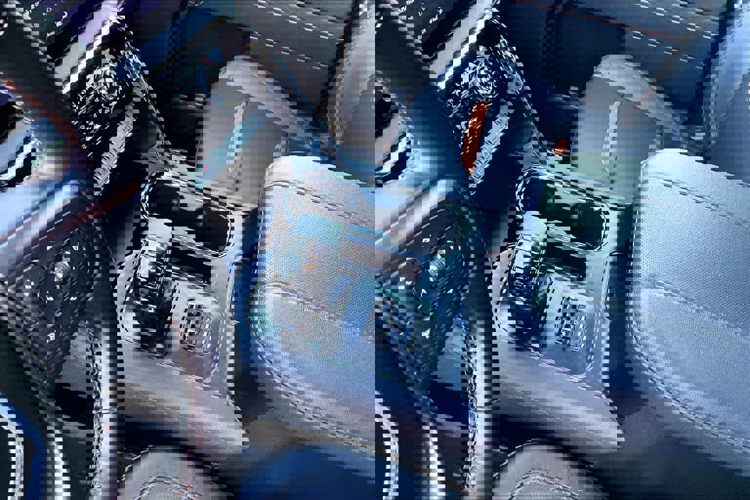 Used 2025 GMC Sierra 1500 AT4 w/ Technology Package image 17