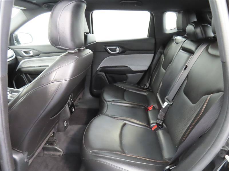 Used 2023 Jeep Compass Latitude AWD/4WD image 31
