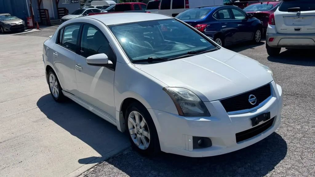 Used 2012 Nissan Sentra 2.0 SR w/ Convenience Pkg FWD image 7