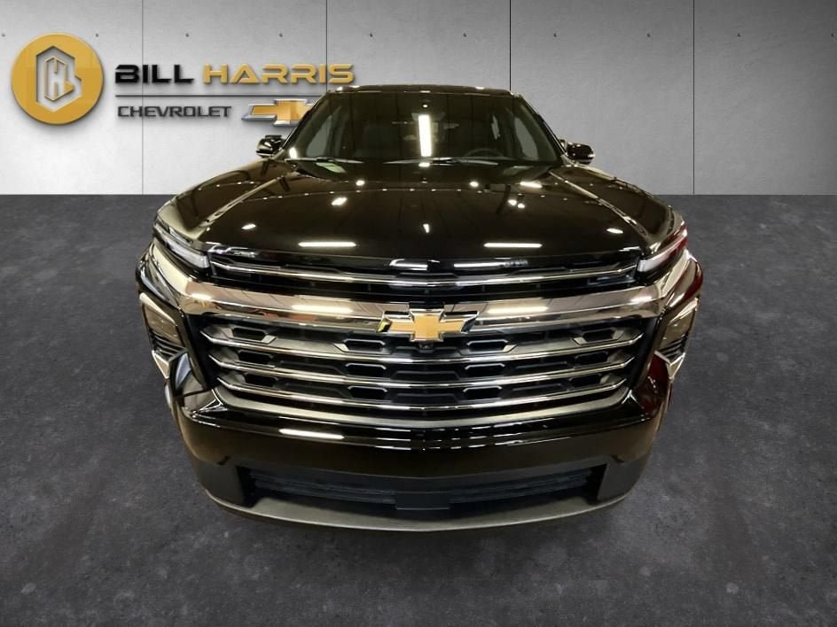 New 2027 Chevrolet Traverse LT w/ Driver Confidence Package AWD/4WD image 9