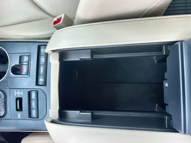 Used 2022 Toyota Highlander XLE AWD/4WD image 27