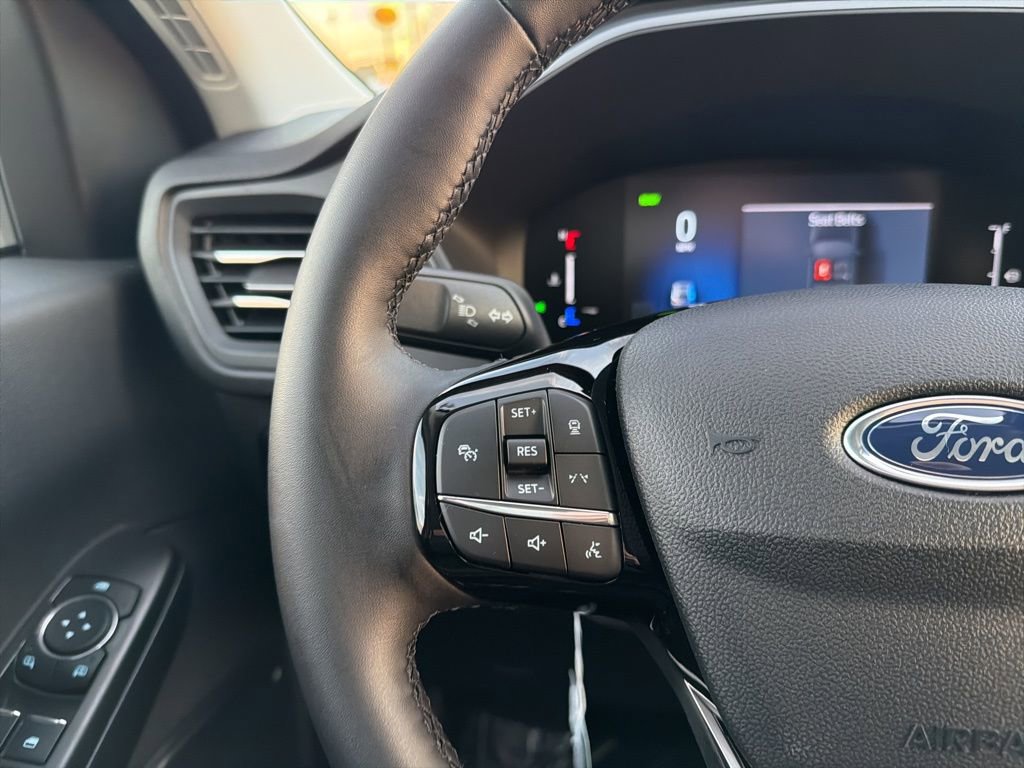 New 2026 Ford Escape SE FWD image 25