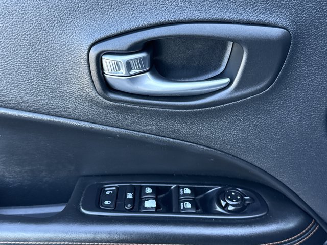 Used 2019 Jeep Compass Limited FWD image 16