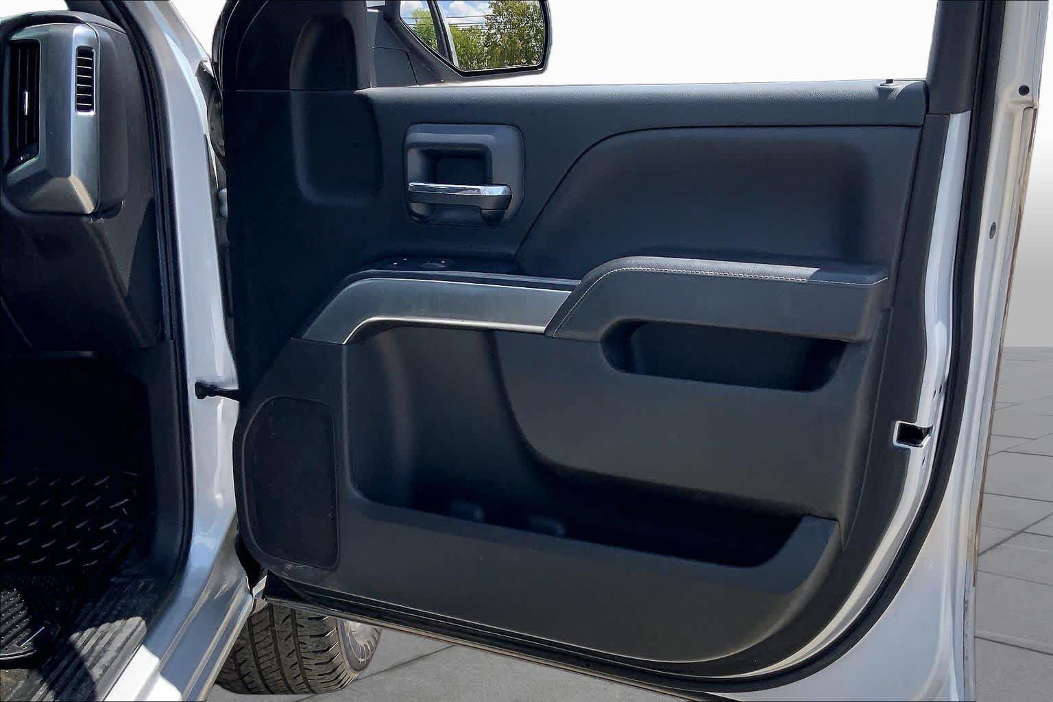 Used 2018 Chevrolet Silverado 1500 LT w/ Texas Edition RWD image 21
