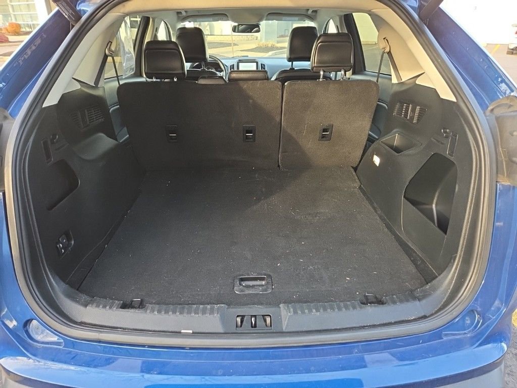 Used 2022 Ford Edge SEL w/ Convenience Package image 9