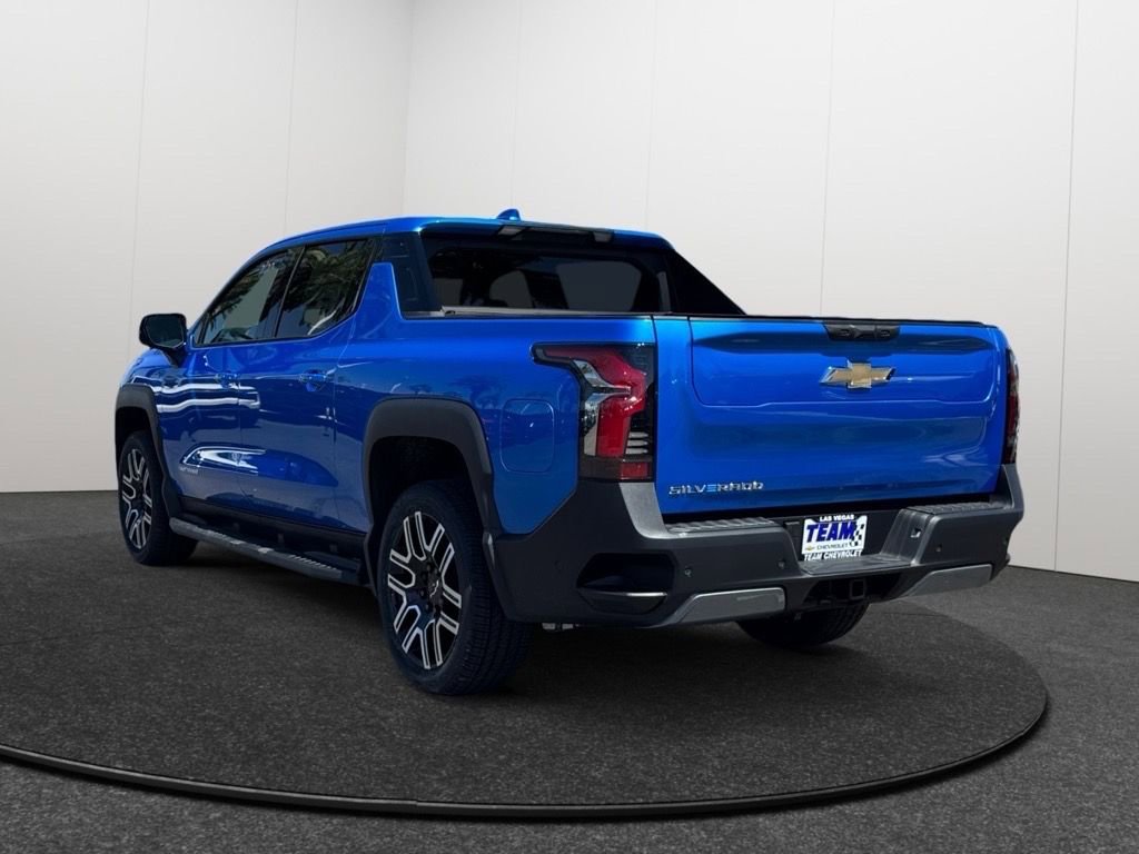 New 2026 Chevrolet Silverado EV LT image 4