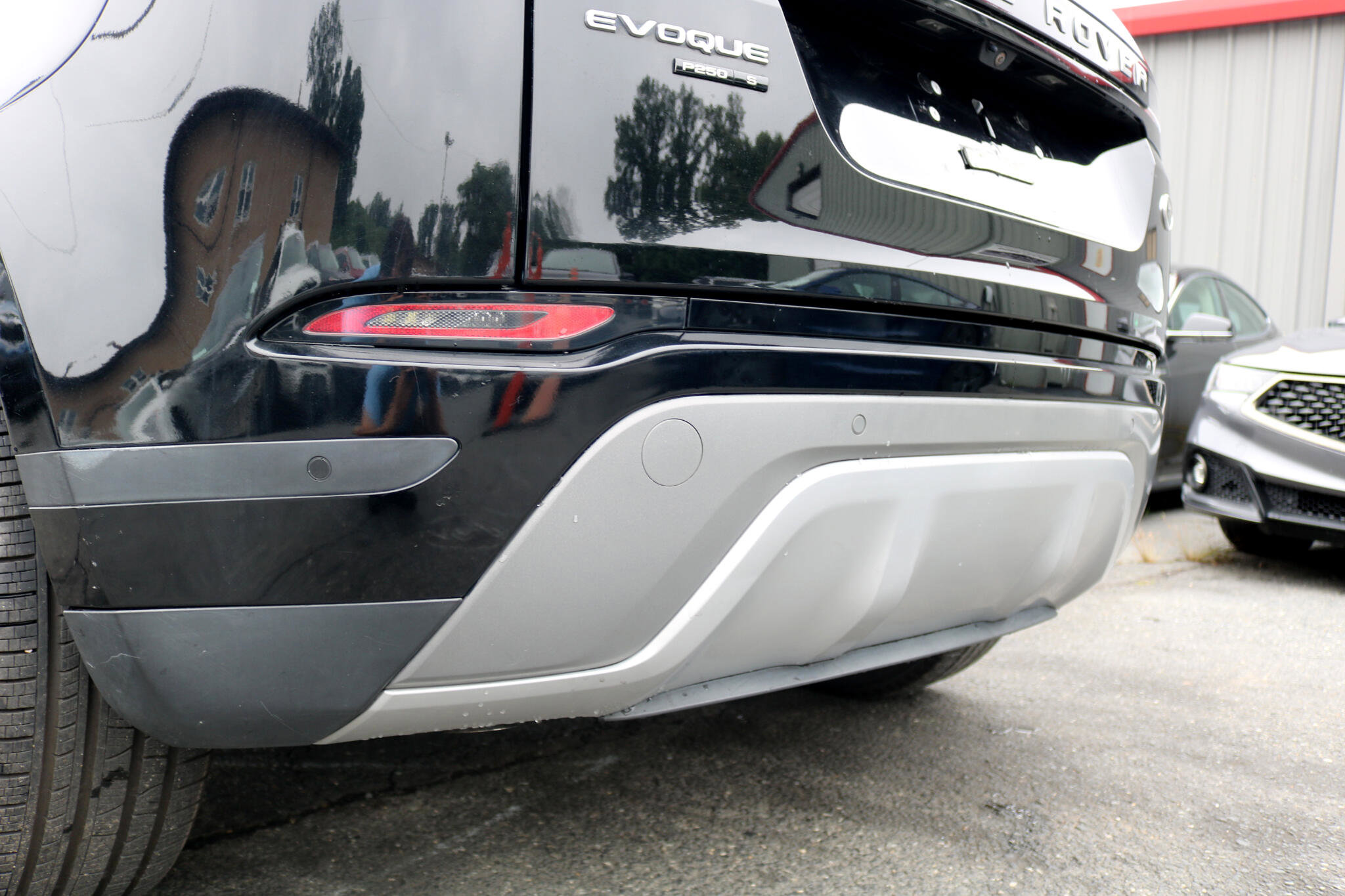 Used 2020 Land Rover Range Rover Evoque S image 12