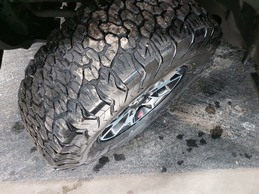 Used 2022 Jeep Wrangler Sport S image 26