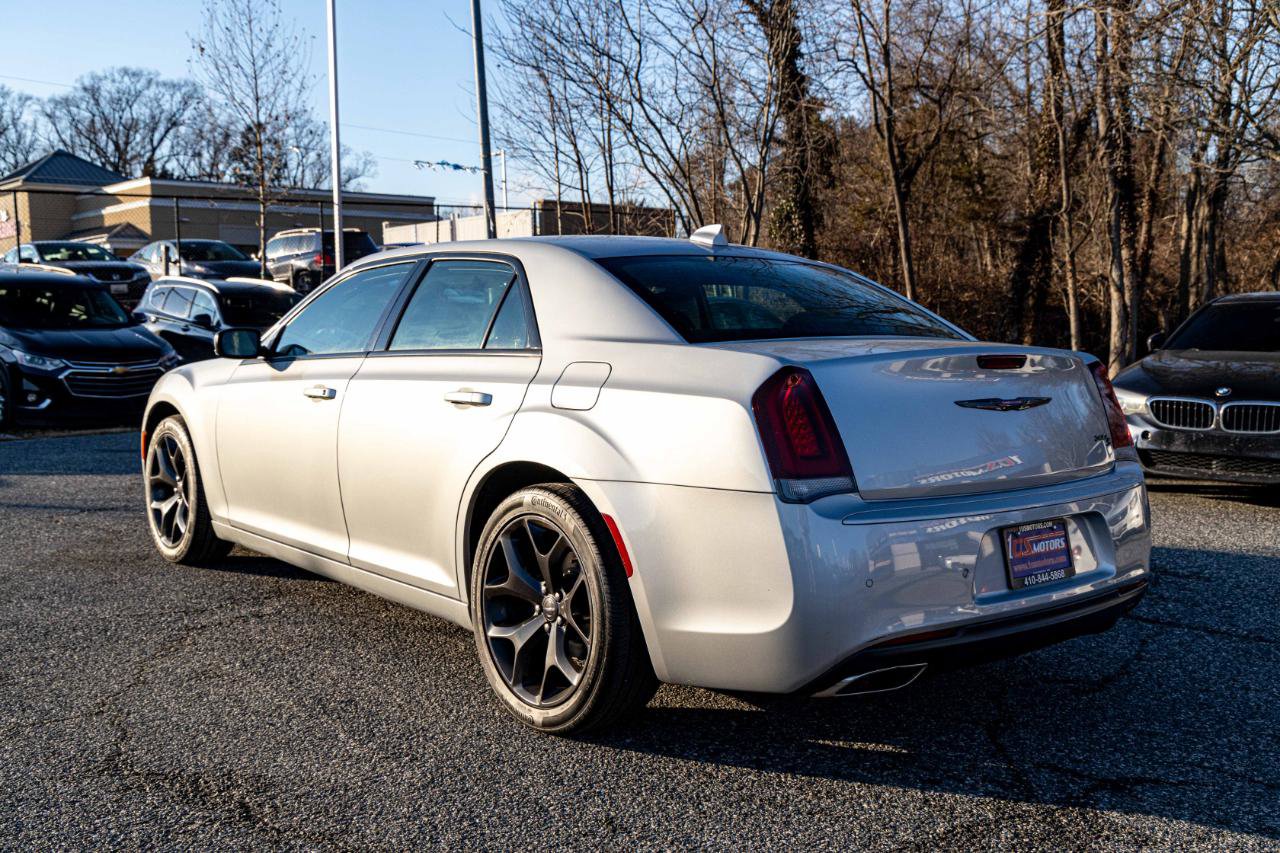 Used 2021 Chrysler 300 S image 4