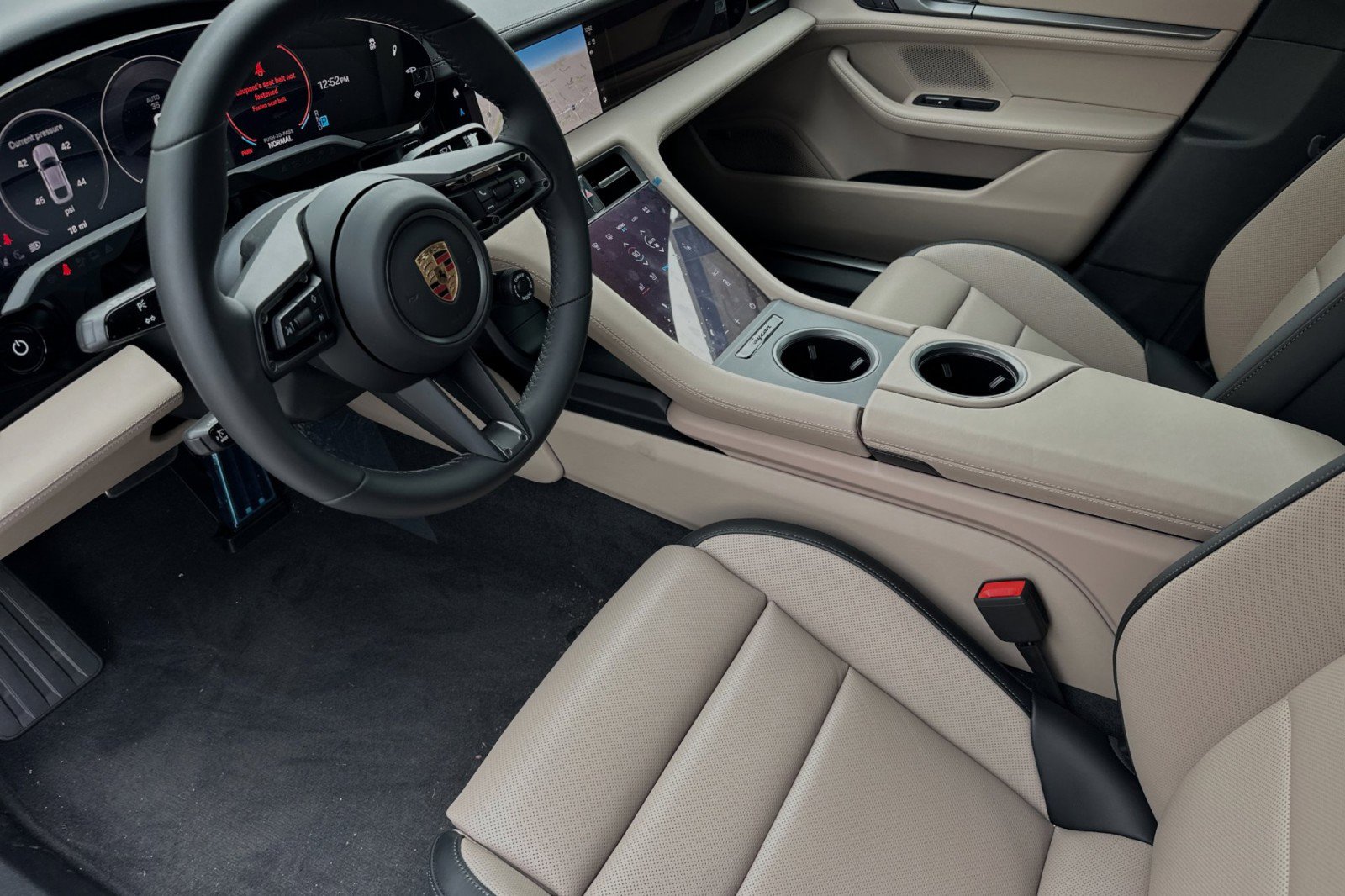 New 2025 Porsche Taycan 4S image 4