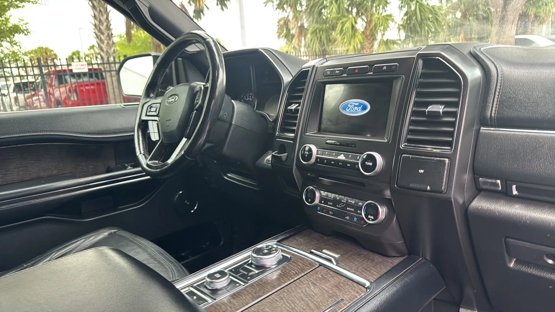 Used 2018 Ford Expedition Max Limited AWD/4WD image 11