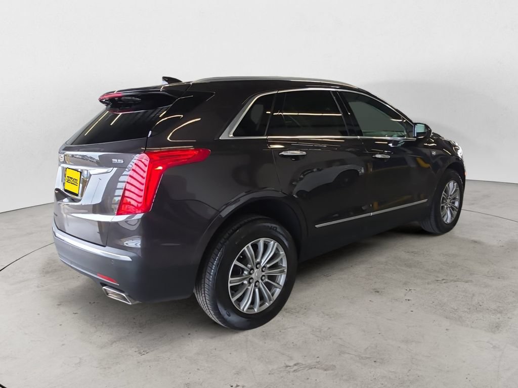 Used 2018 Cadillac XT5 Luxury w/ Driver Awareness Package AWD/4WD image 5