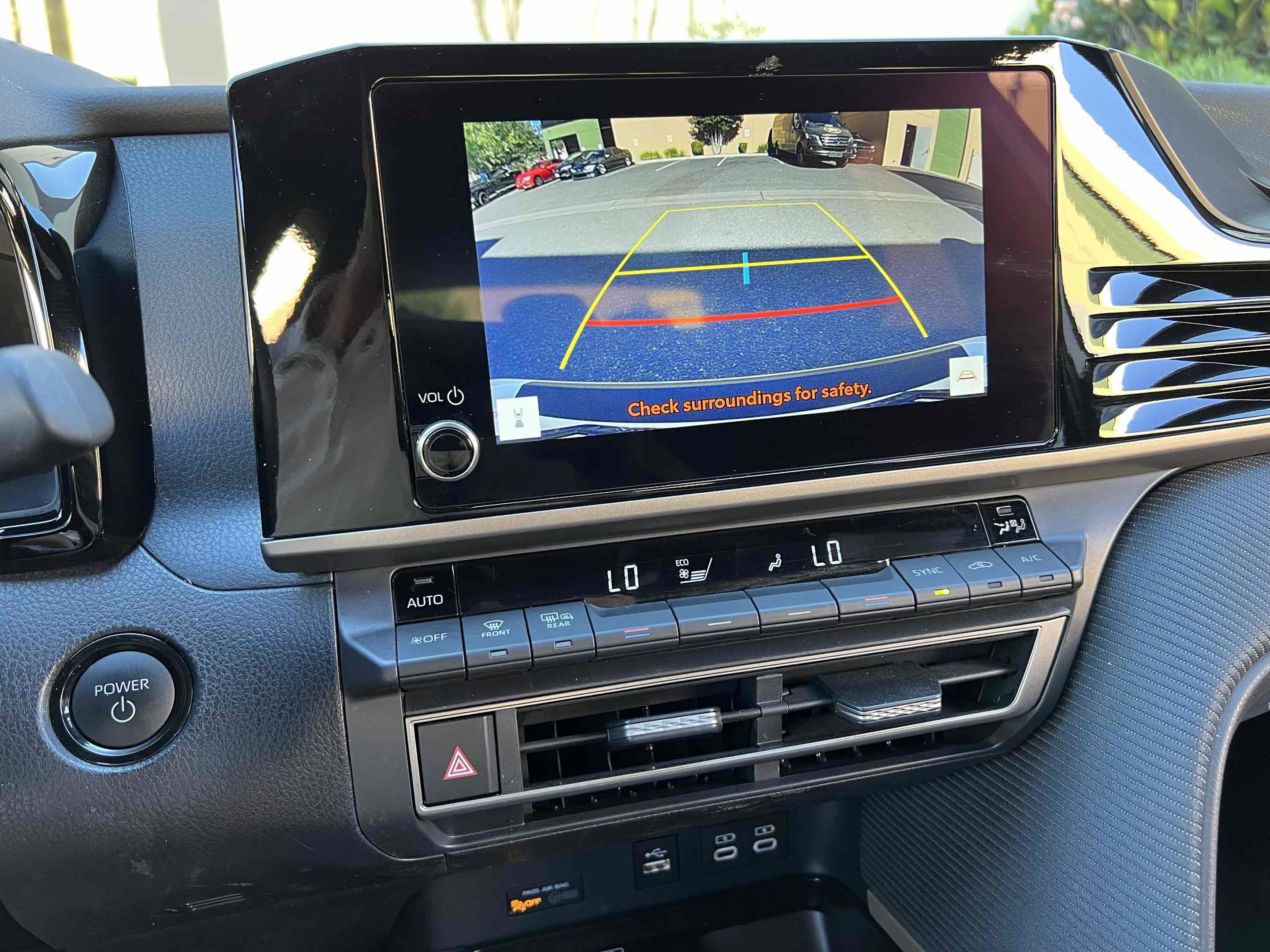 Used 2025 Toyota Camry SE image 6