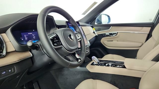 New 2026 Volvo XC90 T8 Plus w/ Protection Package AWD/4WD image 12