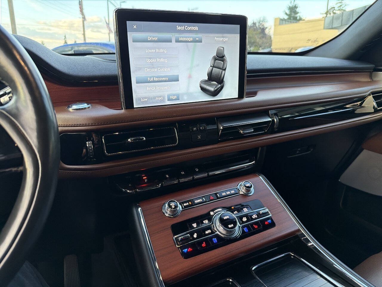 Used 2021 Lincoln Aviator Reserve w/ Equipment Group 201A AWD/4WD image 37