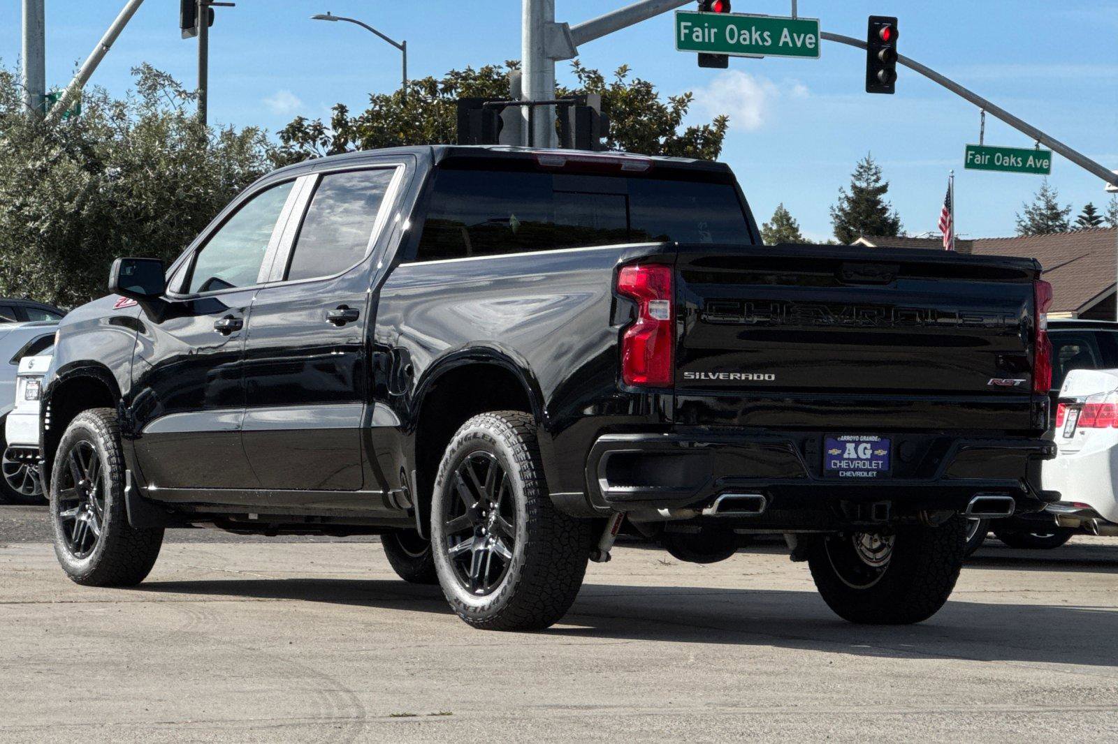 New 2026 Chevrolet Silverado 1500 RST w/ Convenience Package II AWD/4WD image 8