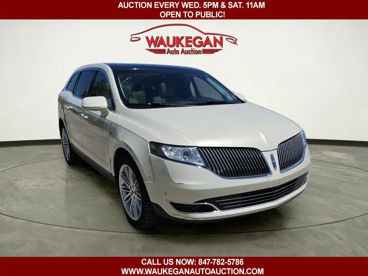 Used 2014 Lincoln MKT AWD w/ Equipment Group 201A image 3