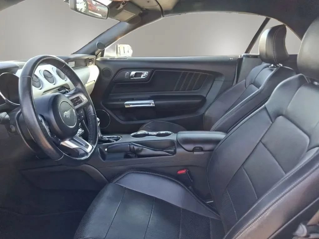 Used 2016 Ford Mustang Premium RWD image 22