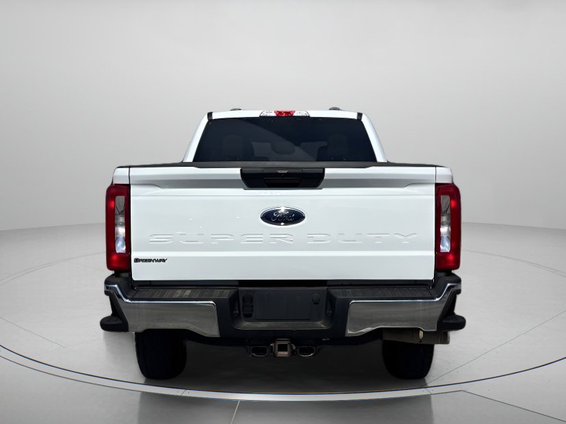 Used 2024 Ford F250 XLT w/ FX4 Off-Road Package image 4