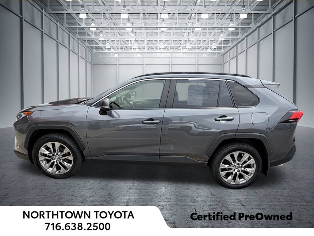 Used 2021 Toyota RAV4 XLE Premium AWD/4WD image 26