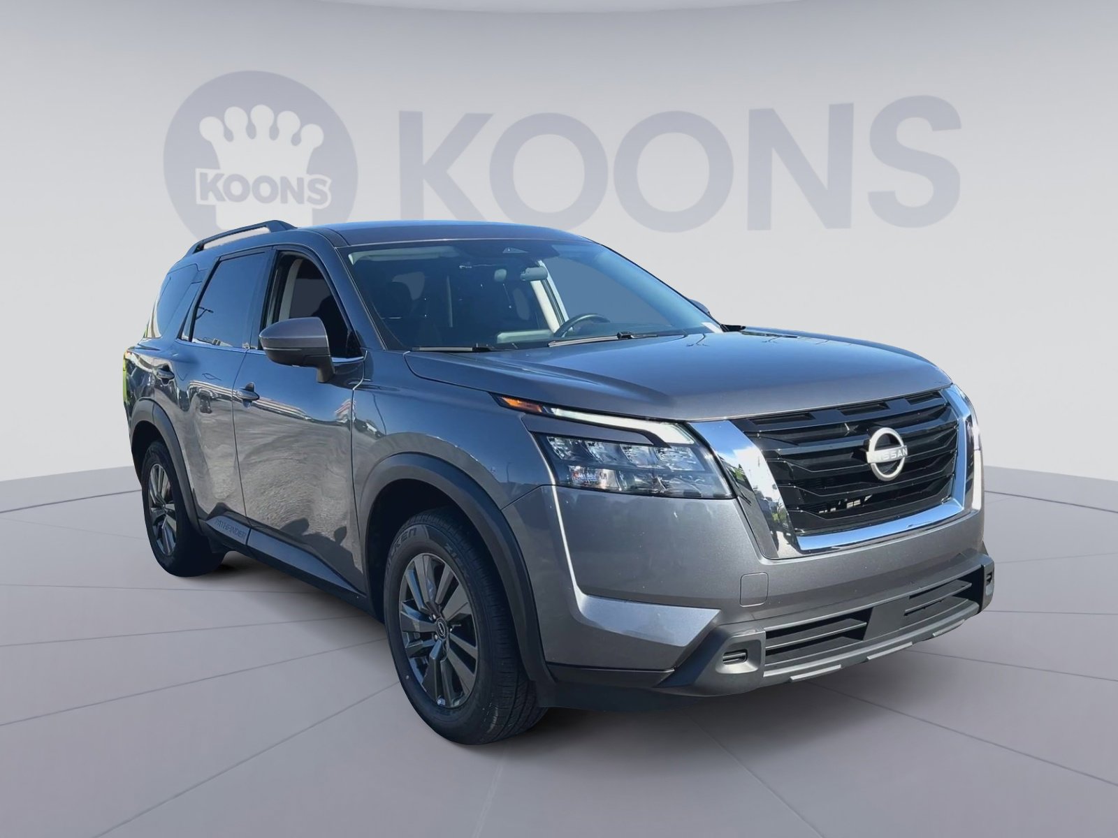 Used 2024 Nissan Pathfinder SV FWD image 4