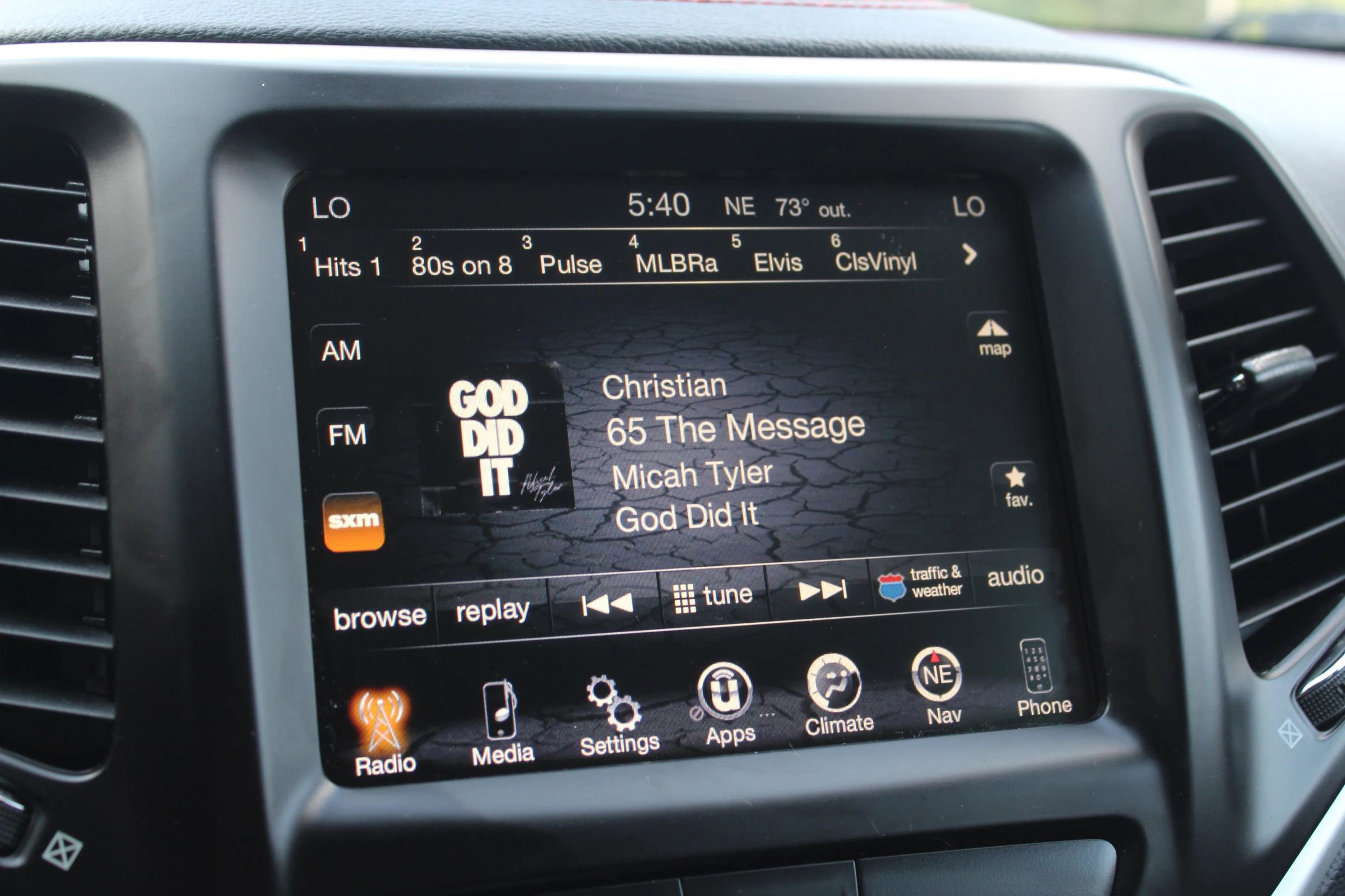 Used 2018 Jeep Cherokee Trailhawk image 33