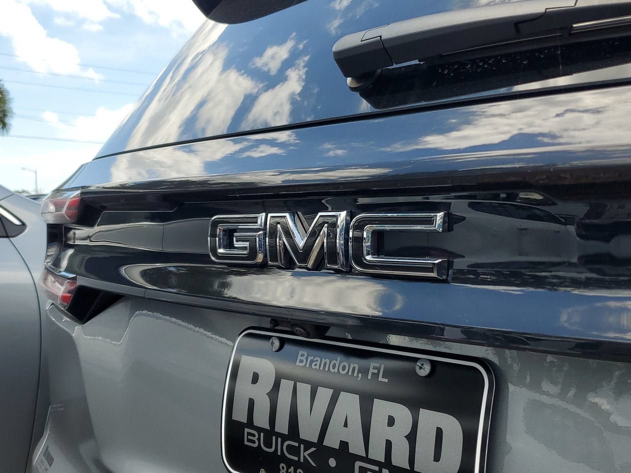 New 2026 GMC Acadia Elevation w/ Black Edition FWD image 7