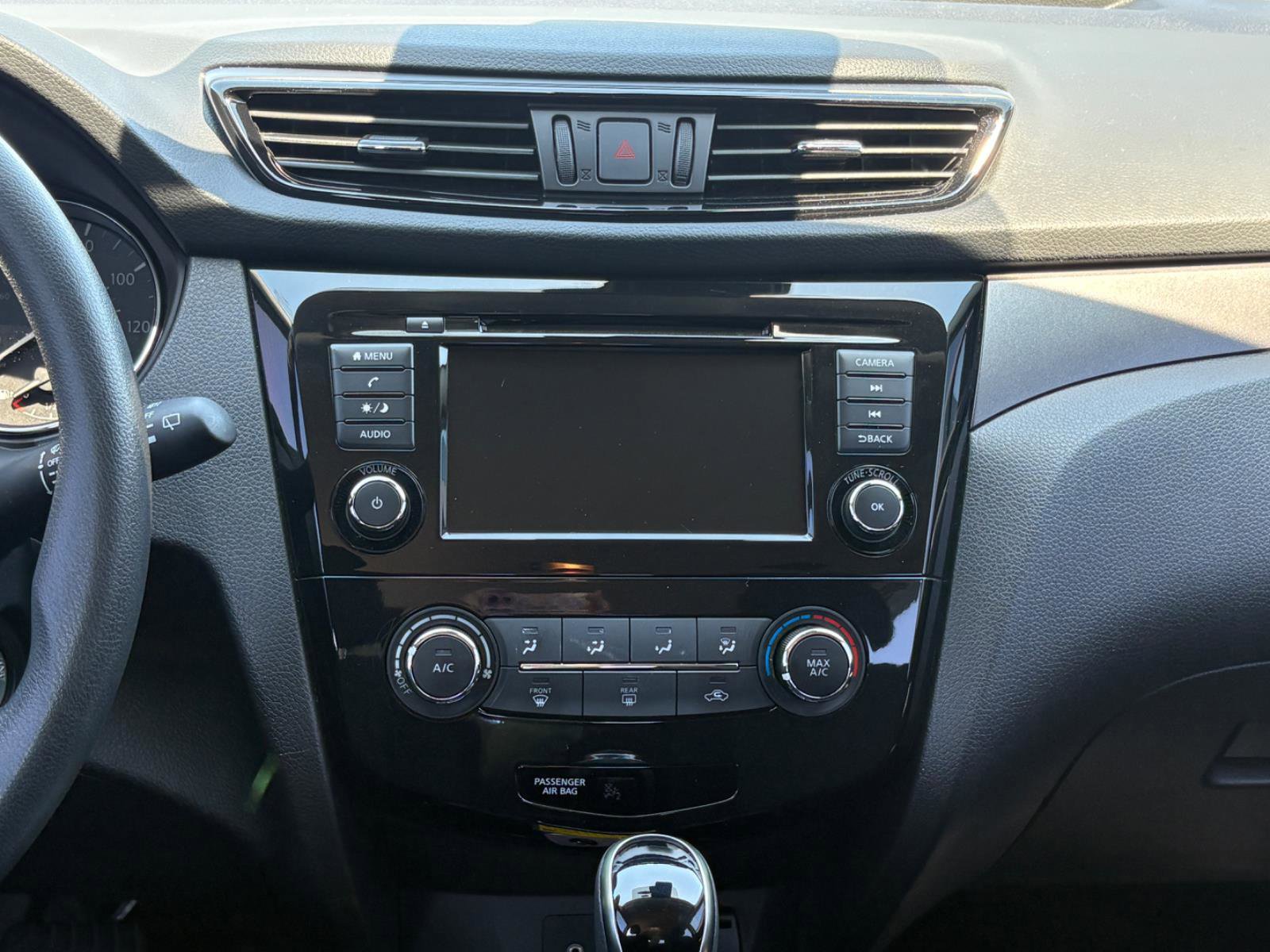 Used 2020 Nissan Rogue Sport S FWD image 22