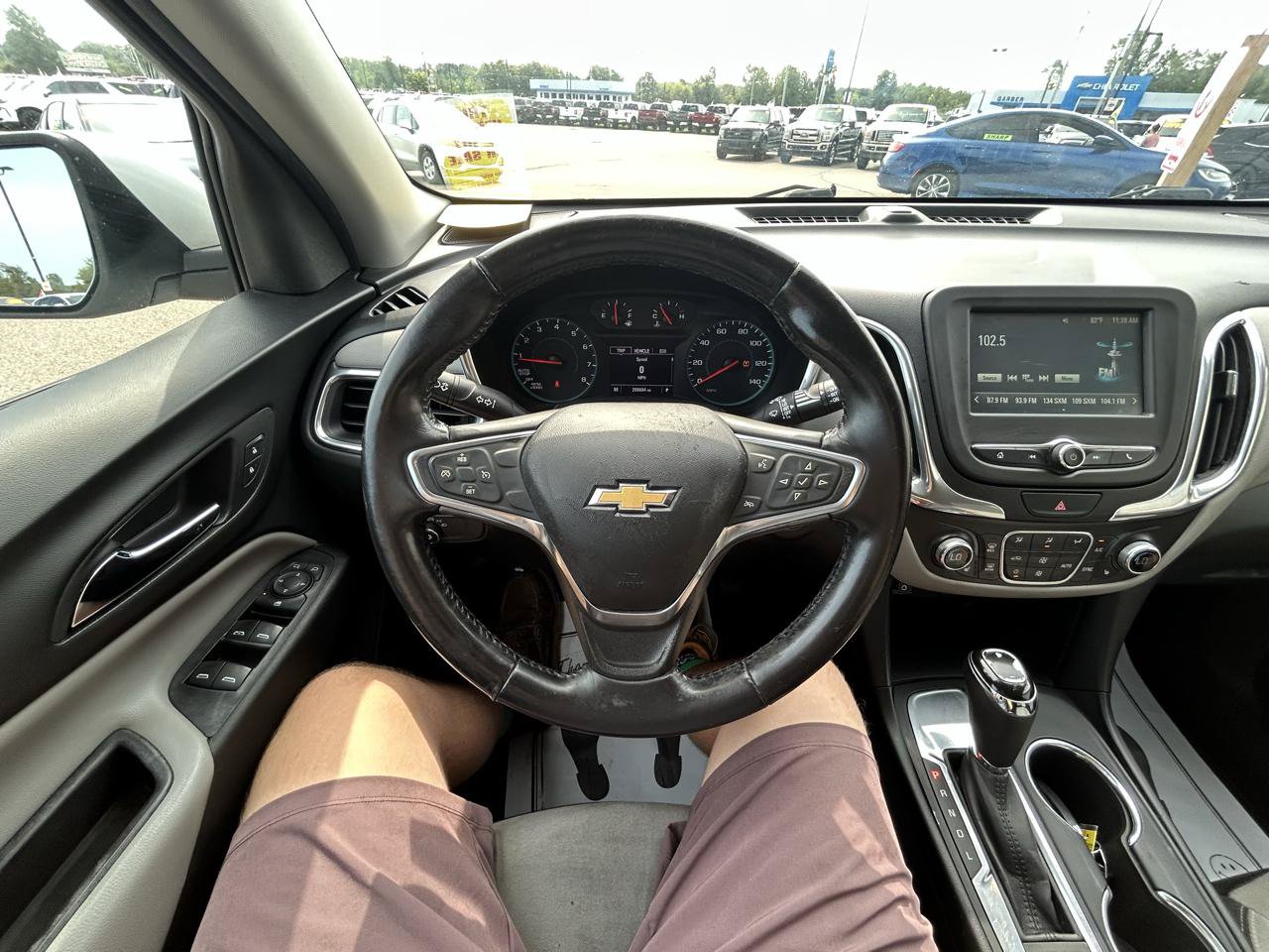 Used 2018 Chevrolet Equinox LT FWD image 28