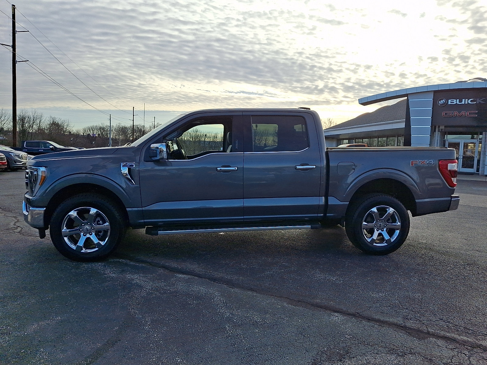 Used 2023 Ford F150 Lariat w/ Equipment Group 502A High image 4