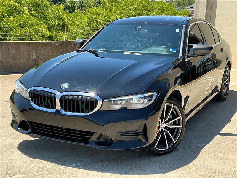 Used 2020 BMW 330i xDrive Sedan w/ Driving Assistance Package AWD/4WD image 2