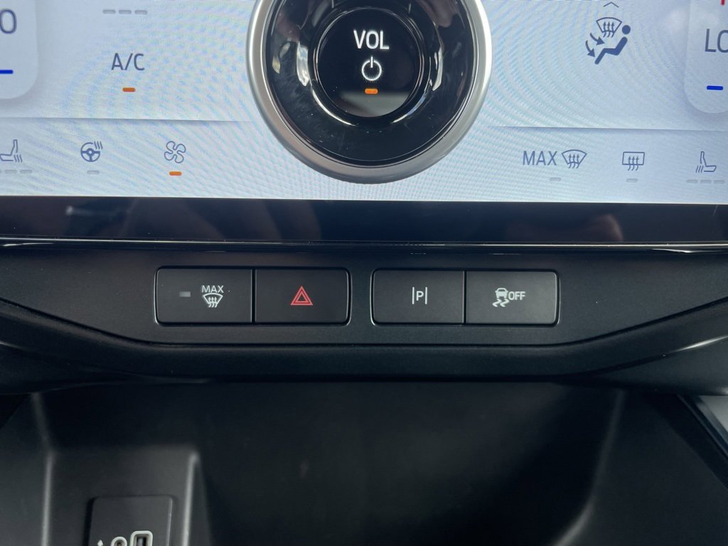 New 2025 Ford F150 Lightning Flash image 11