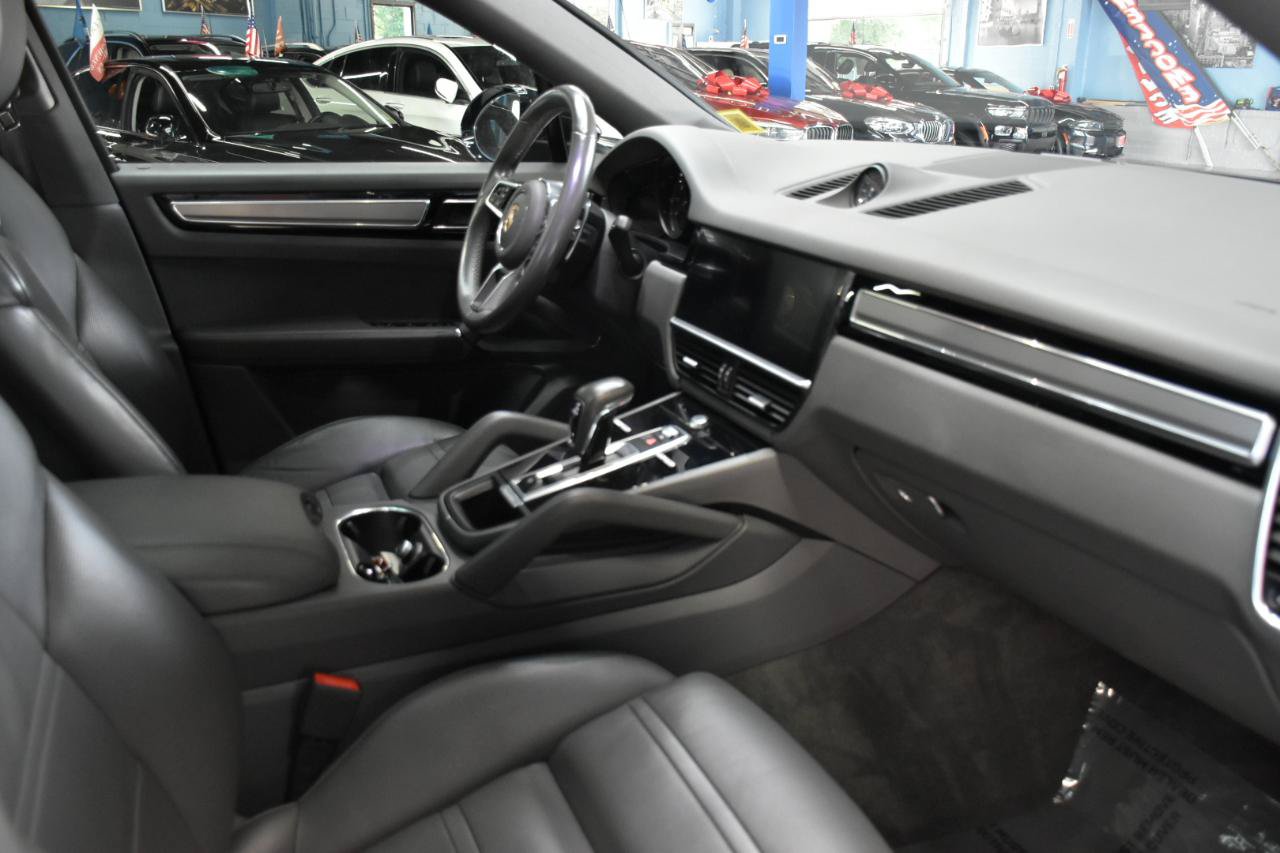 Used 2020 Porsche Cayenne S w/ Premium Package AWD/4WD image 21