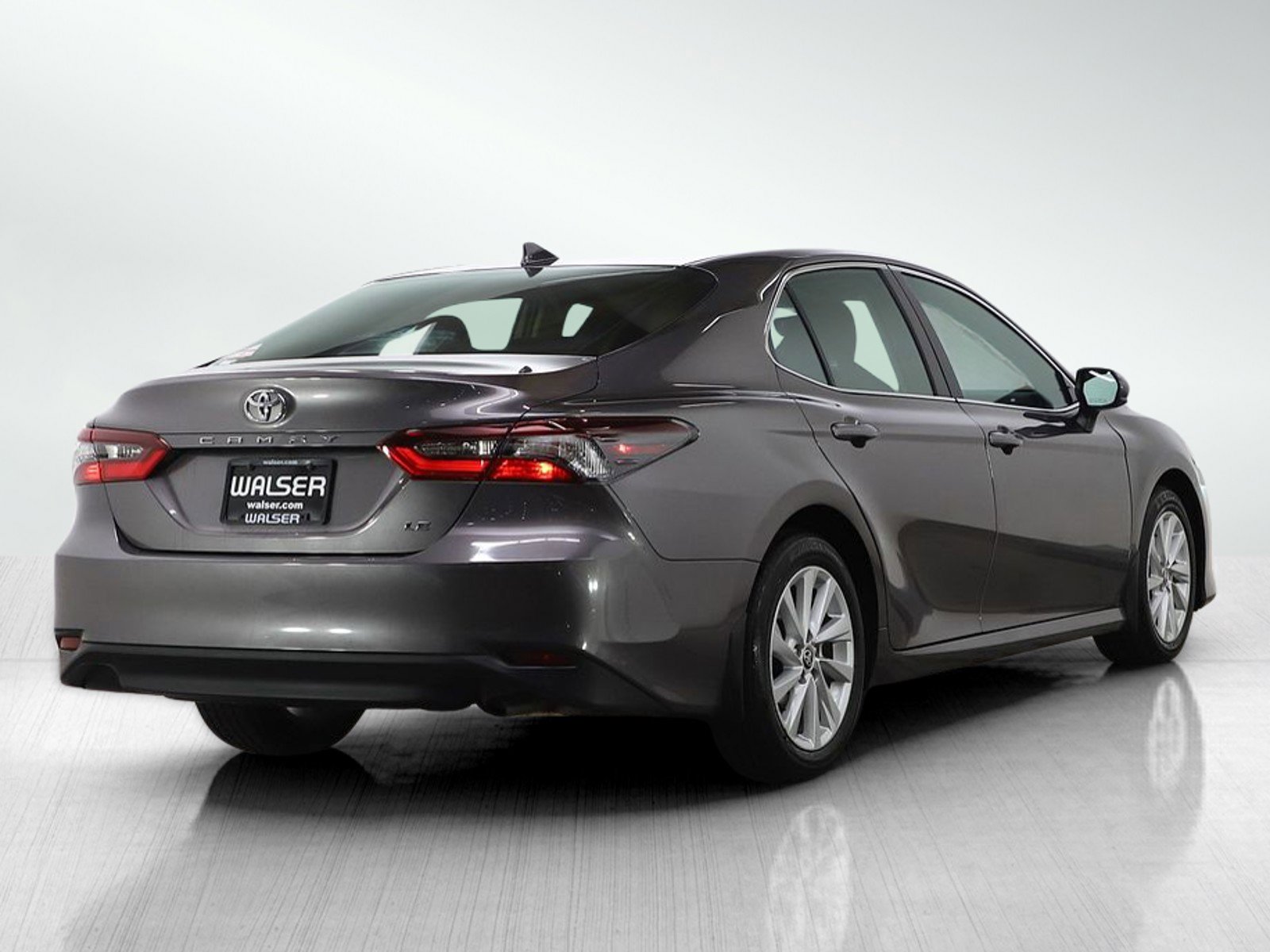 Used 2023 Toyota Camry LE w/ Protection Package (Q2) (TMS) FWD image 5