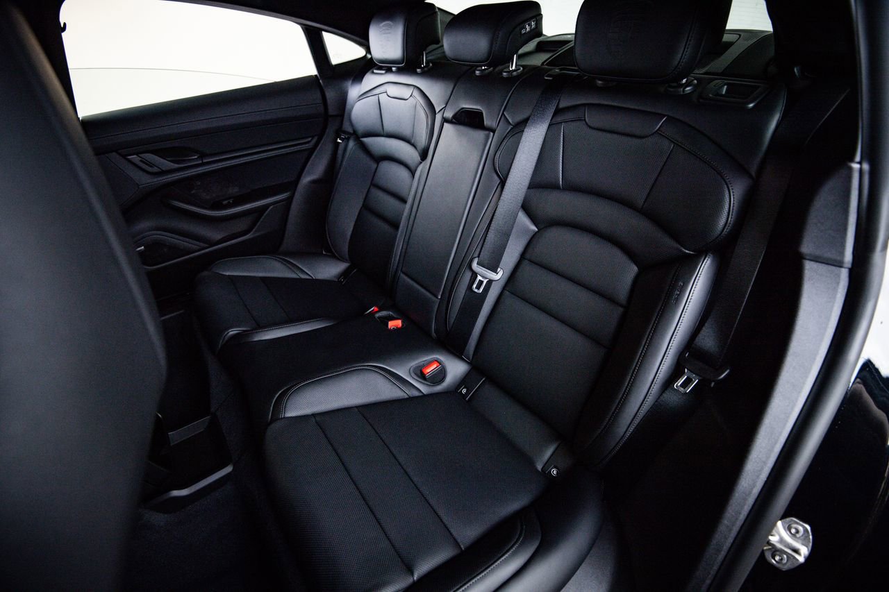 New 2026 Porsche Taycan image 25