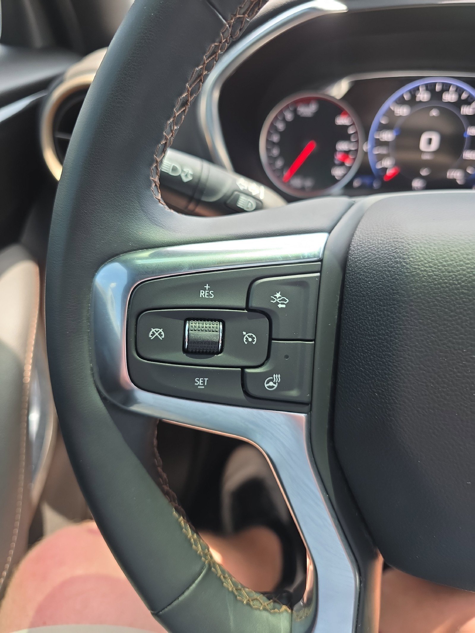 Used 2024 Chevrolet Blazer Premier w/ Driver Confidence II Package image 16