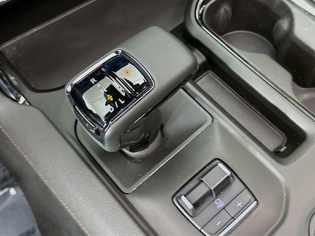 Used 2024 GMC Sierra 1500 AT4 w/ Technology Package image 19