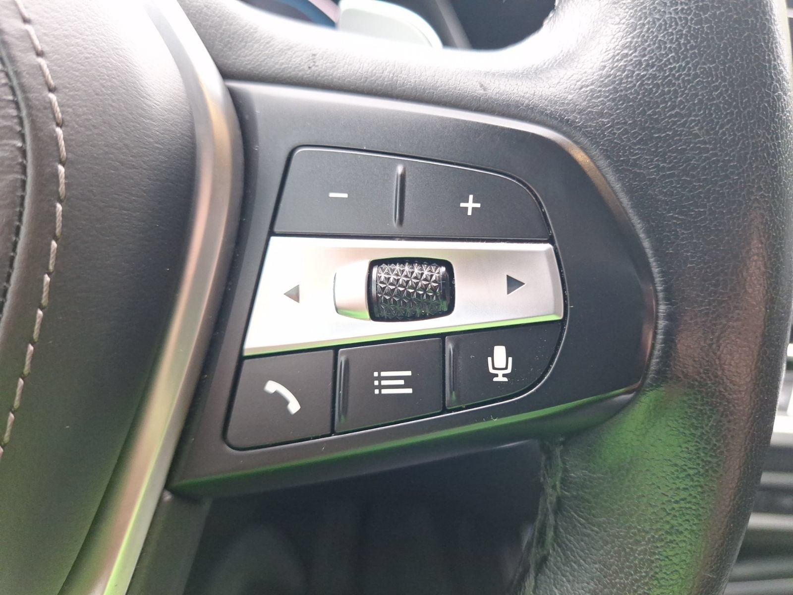 Used 2023 BMW X5 xDrive45e AWD/4WD image 21