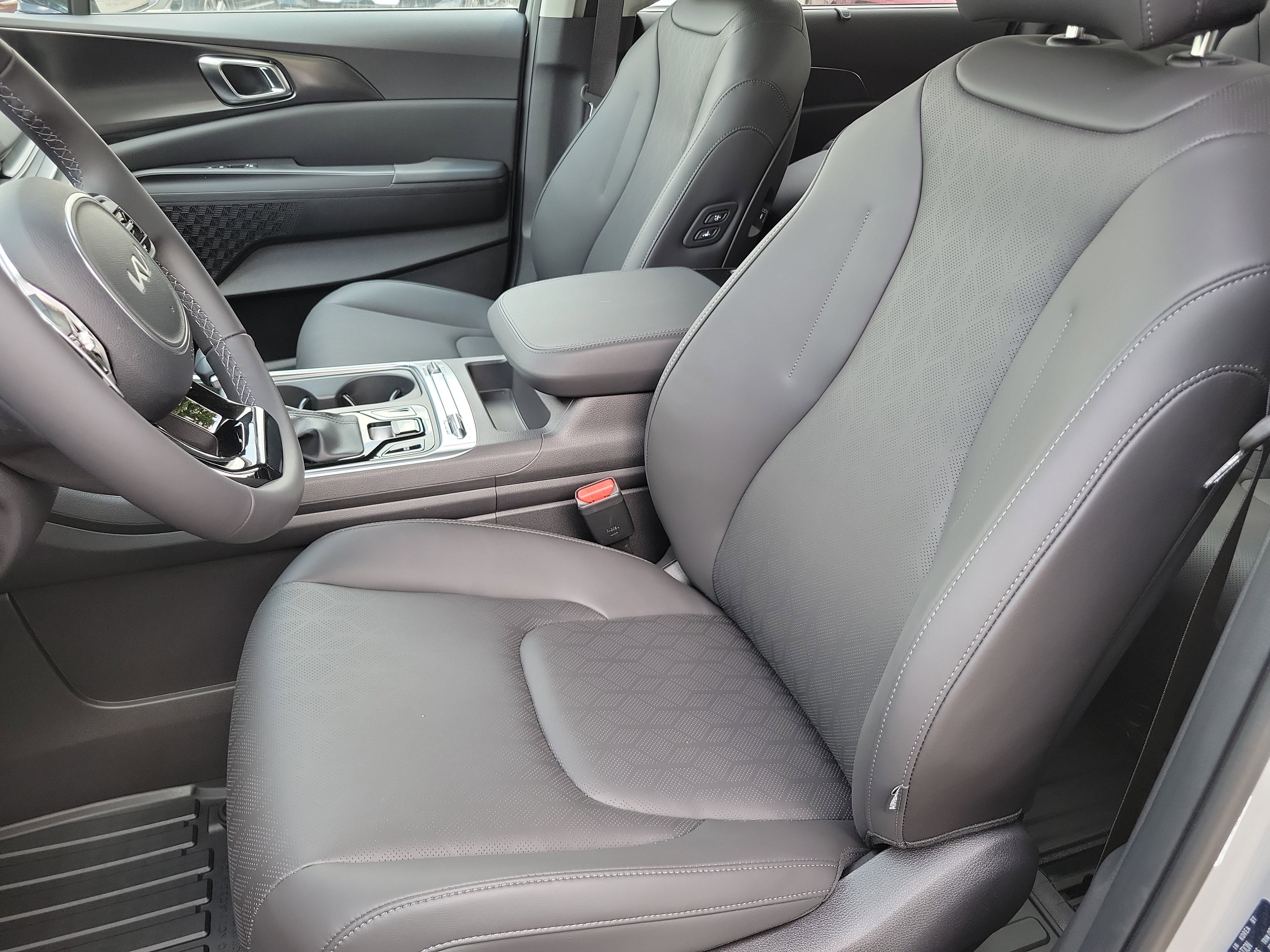 New 2026 Kia Carnival SX image 4