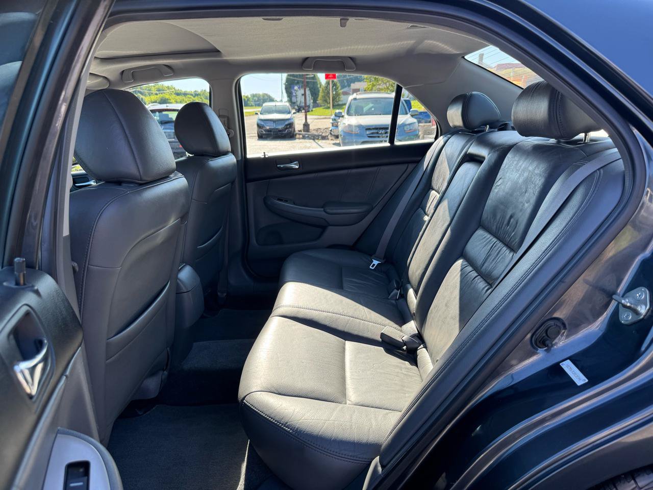 Used 2003 Honda Accord EX image 12