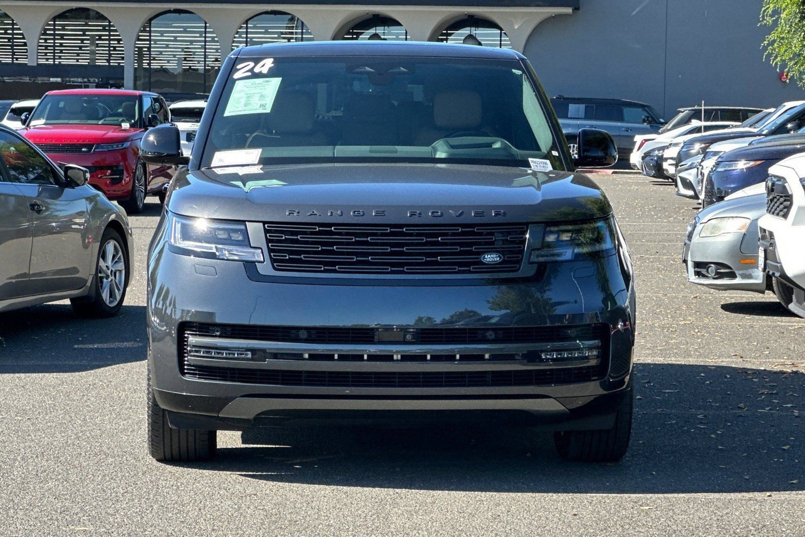 Used 2024 Land Rover Range Rover Long Wheelbase SE AWD/4WD image 5