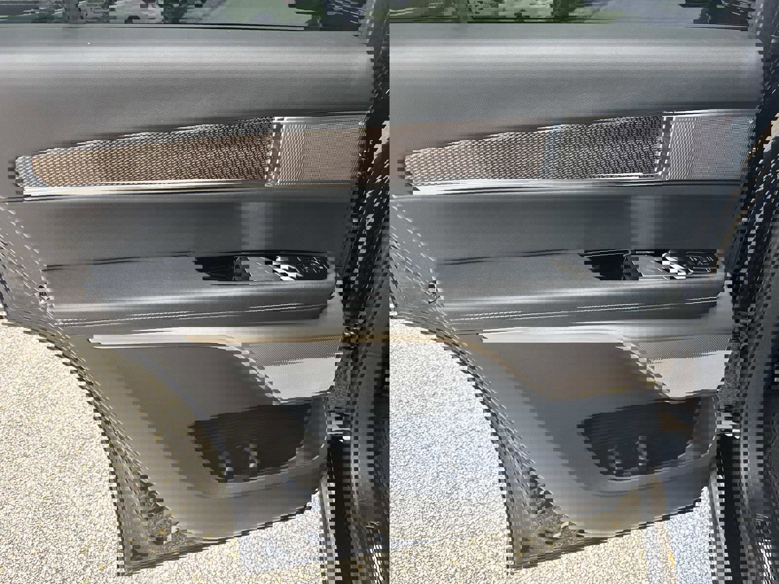 Used 2026 Cadillac Vistiq Luxury image 12